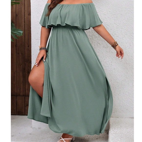 Plus Solid Off Shoulder Split thigh Maxi Dress - Picture 2 of 6
